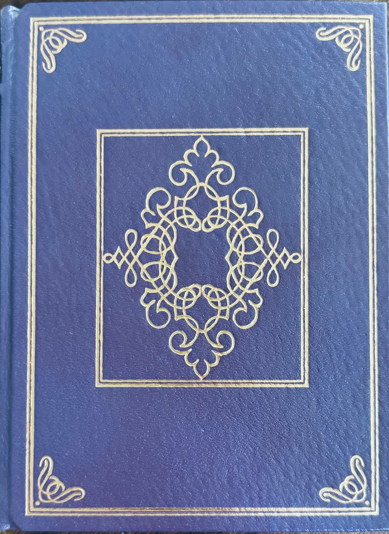 Breakfast at Tiffany's and Three Other Stories (Collected Stories of the World's Greatest Writers)
