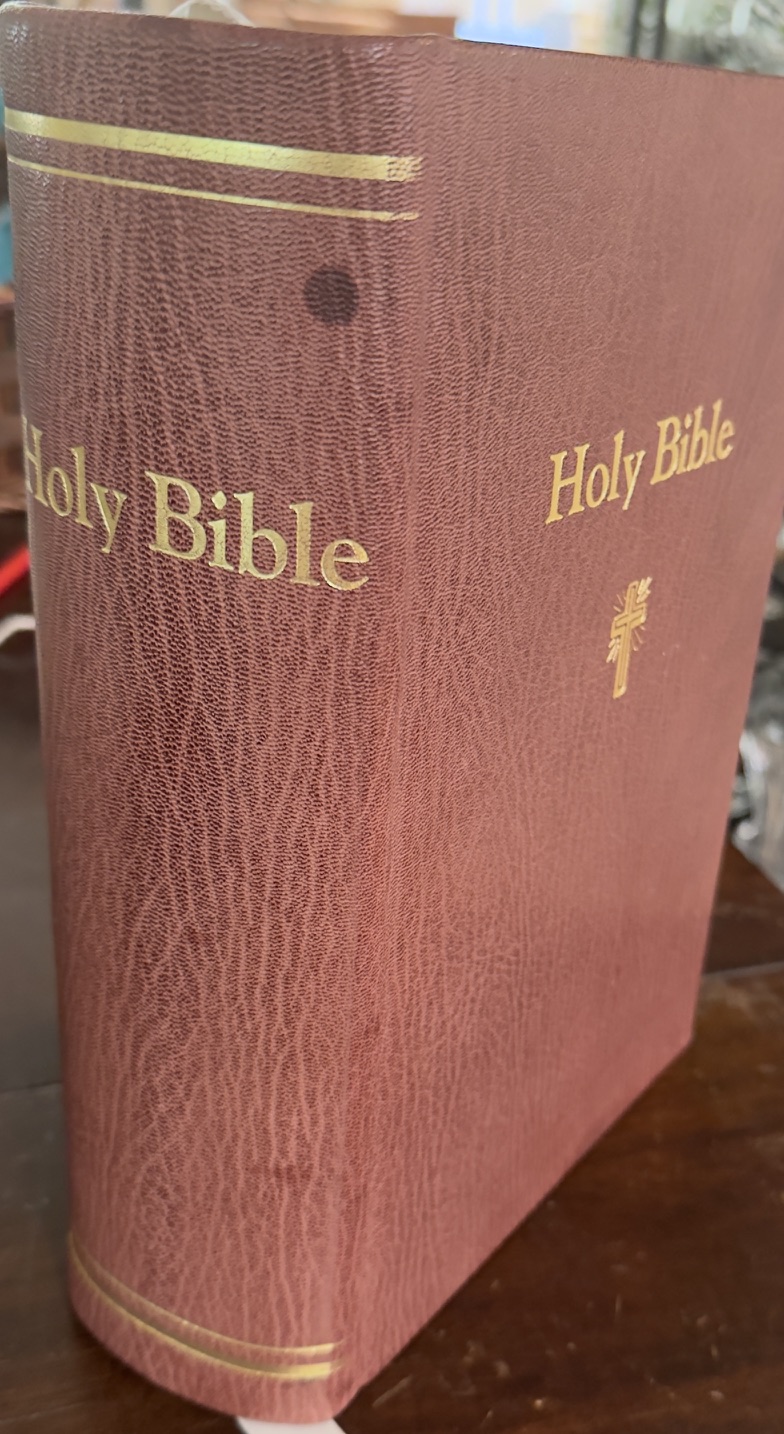 The Holy Bible : containing the Old and New Testaments, translated out of the original tongues, and with the former translations diligently compared and revised